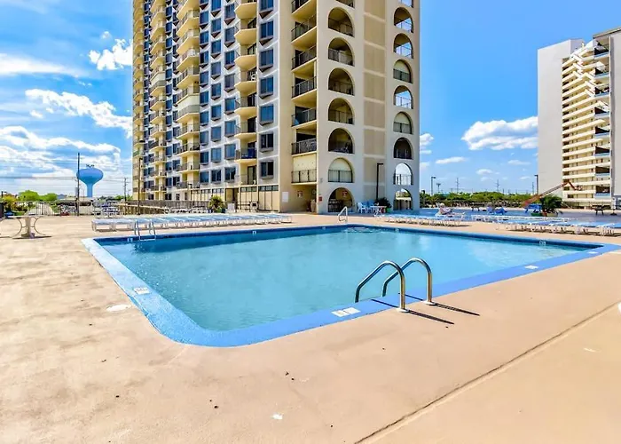 9400 Unit 907 *